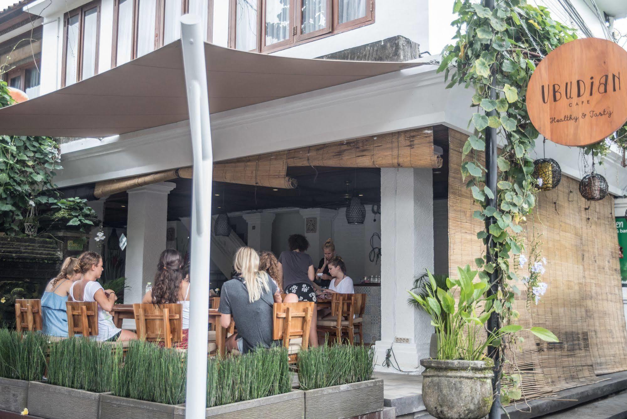 Puri Garden Hotel & Hostel Ubud  Exterior photo